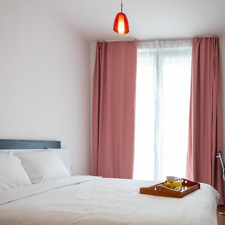 Sunny 1Bdr Apartment Near Center Sofia Eksteriør bilde