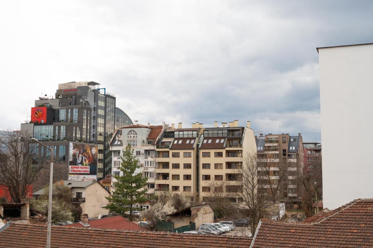 Sunny 1Bdr Apartment Near Center Sofia Eksteriør bilde